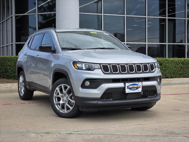 2024 Jeep Compass COMPASS LATITUDE LUX 4X4