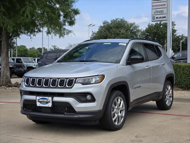 2024 Jeep Compass COMPASS LATITUDE LUX 4X4