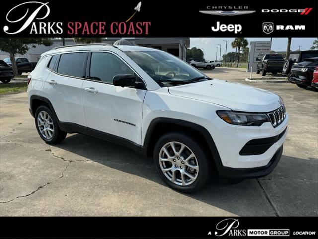 2024 Jeep Compass COMPASS LATITUDE LUX 4X4