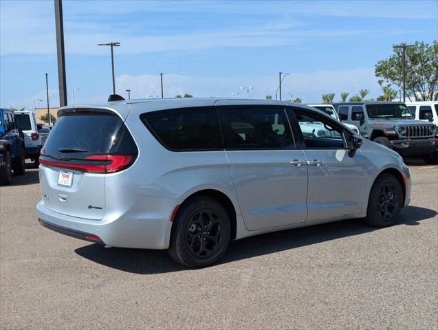 2024 Chrysler Pacifica Hybrid PACIFICA PLUG-IN HYBRID S APPEARANCE