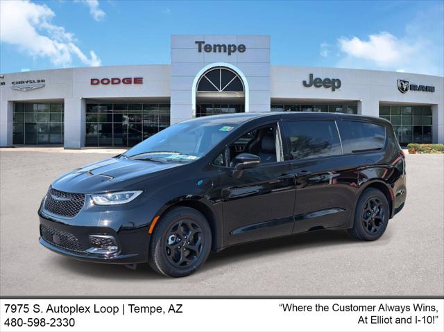 2024 Chrysler Pacifica Hybrid PACIFICA PLUG-IN HYBRID S APPEARANCE