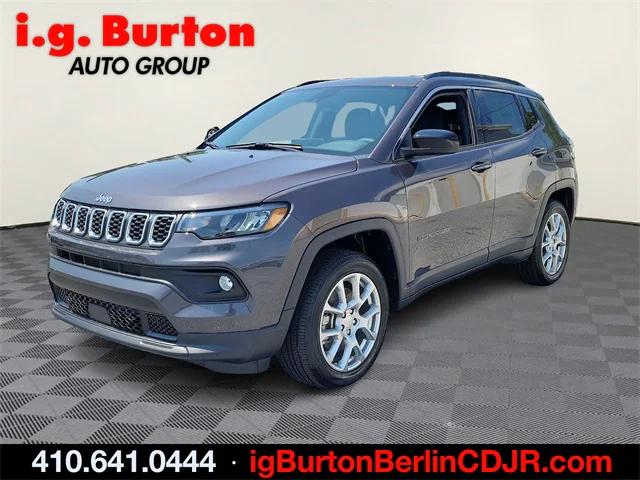 2024 Jeep Compass COMPASS LATITUDE LUX 4X4