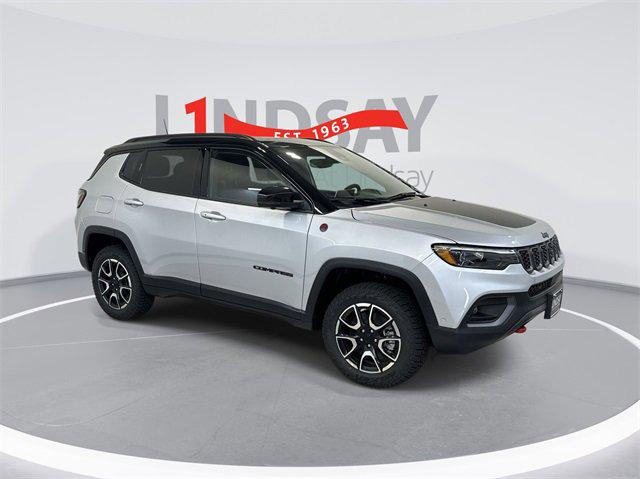 2024 Jeep Compass COMPASS TRAILHAWK 4X4