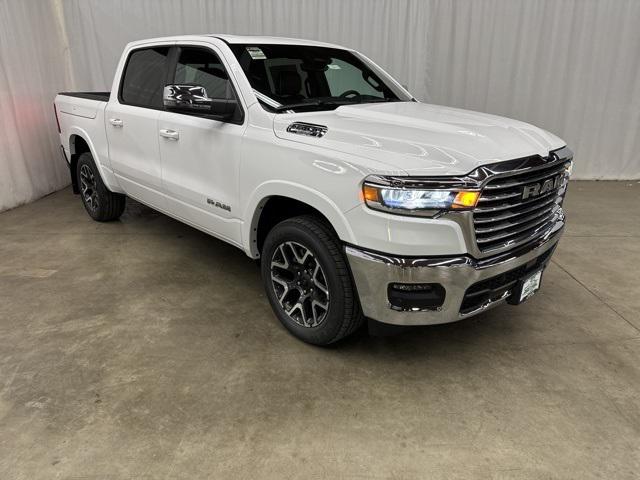 2025 RAM Ram 1500 RAM 1500 LARAMIE CREW CAB 4X4 57 BOX