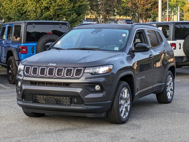 2024 Jeep Compass COMPASS LATITUDE LUX 4X4