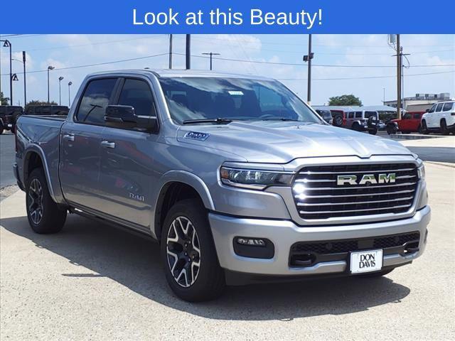 2025 RAM Ram 1500 RAM 1500 LARAMIE CREW CAB 4X4 57 BOX