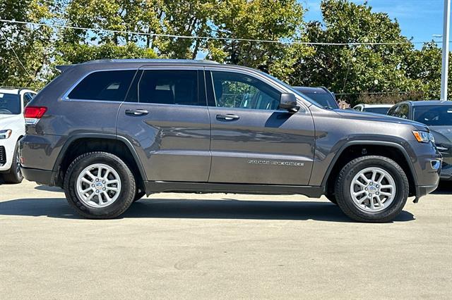 2020 Jeep Grand Cherokee Laredo E 4X2