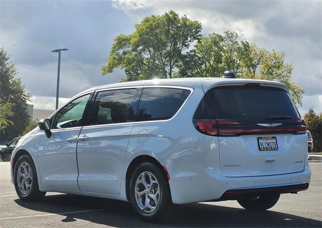 2024 Chrysler Pacifica Limited