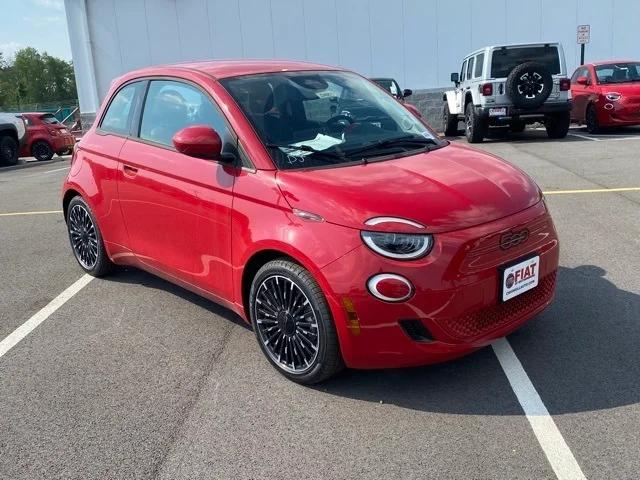 2024 Fiat FIAT 500e 500e INSPI(RED)