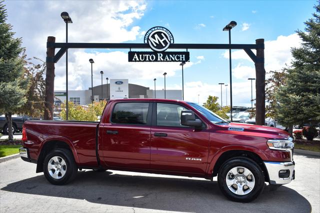 2025 RAM Ram 1500 RAM 1500 BIG HORN CREW CAB 4X4 64 BOX