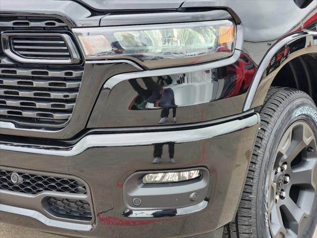 2025 RAM Ram 1500 RAM 1500 LONE STAR CREW CAB 4X4 57 BOX