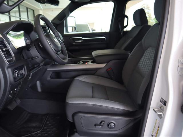 2025 Ram 1500 Big Horn Crew Cab 4x4 6'4" Box