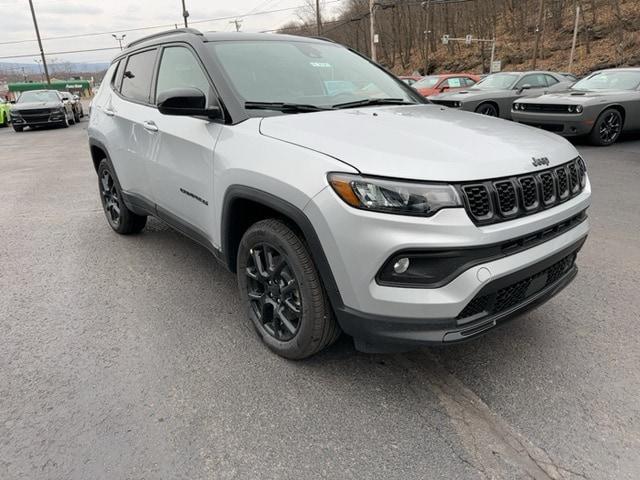 2024 Jeep Compass COMPASS LATITUDE 4X4