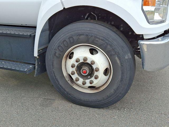 2023 Ford F-650 Base