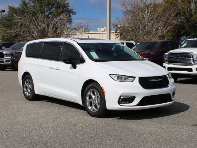 2024 Chrysler Pacifica PACIFICA LIMITED