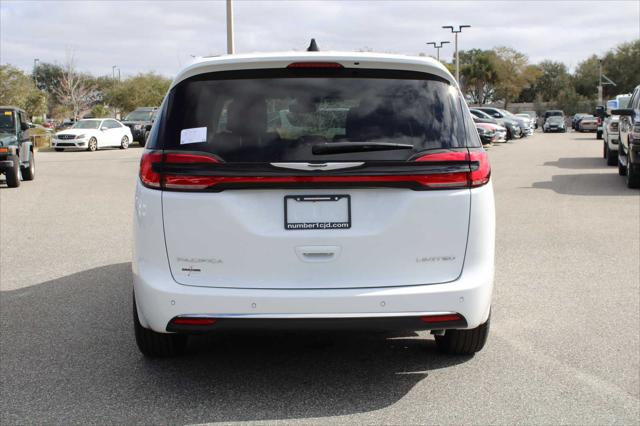 2024 Chrysler Pacifica PACIFICA LIMITED