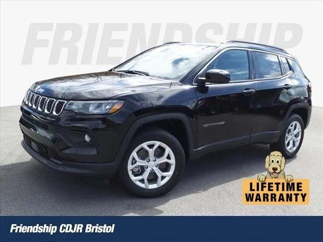 2024 Jeep Compass COMPASS LATITUDE 4X4