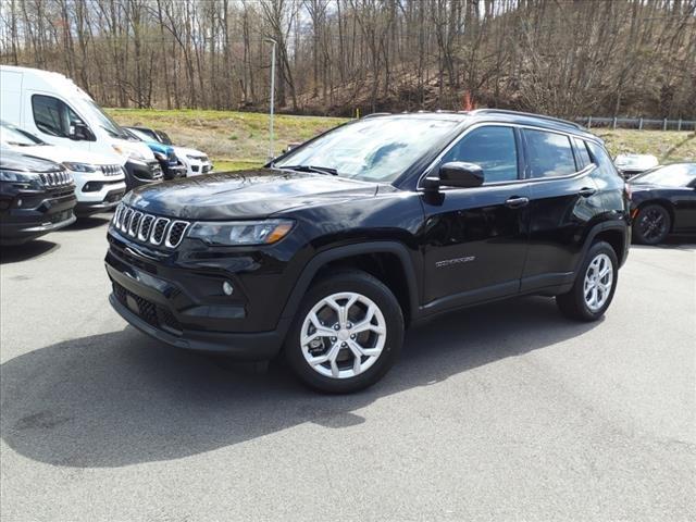 2024 Jeep Compass COMPASS LATITUDE 4X4