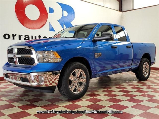 2024 RAM Ram 1500 Classic RAM 1500 CLASSIC TRADESMAN QUAD CAB 4X4 64 BOX