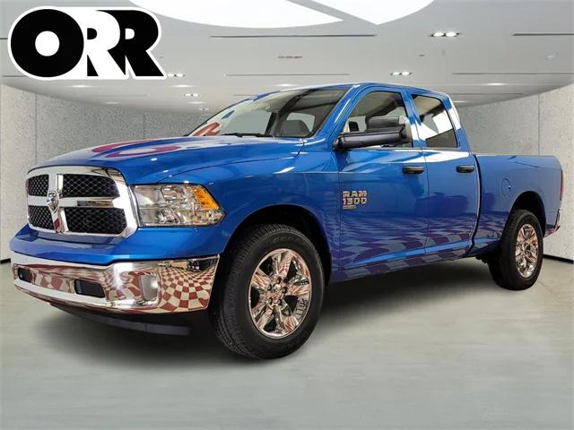 2024 RAM Ram 1500 Classic RAM 1500 CLASSIC TRADESMAN QUAD CAB 4X4 64 BOX