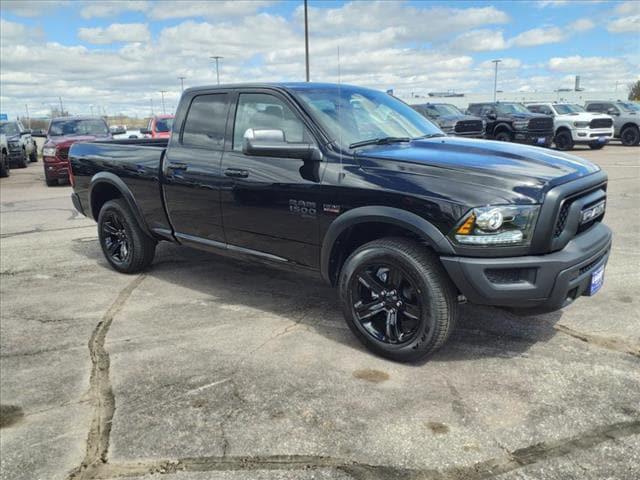 2024 RAM Ram 1500 Classic RAM 1500 CLASSIC WARLOCK QUAD CAB 4X4 64 BOX