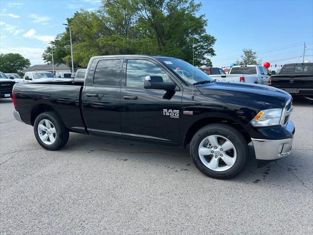 2024 RAM Ram 1500 Classic RAM 1500 CLASSIC TRADESMAN QUAD CAB 4X4 64 BOX