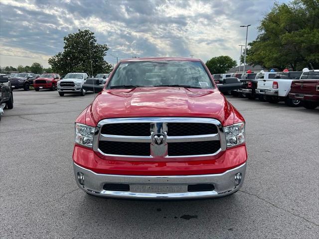 2024 RAM Ram 1500 Classic RAM 1500 CLASSIC TRADESMAN QUAD CAB 4X4 64 BOX