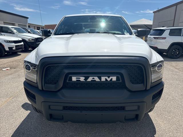 2024 RAM Ram 1500 Classic RAM 1500 CLASSIC WARLOCK QUAD CAB 4X4 64 BOX