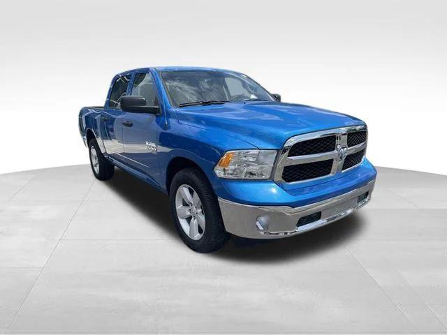 2024 RAM Ram 1500 Classic RAM 1500 CLASSIC TRADESMAN CREW CAB 4X2 57 BOX