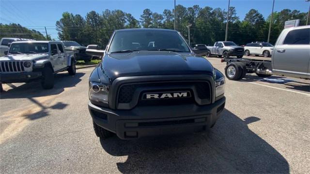 2024 RAM Ram 1500 Classic RAM 1500 CLASSIC WARLOCK QUAD CAB 4X4 64 BOX