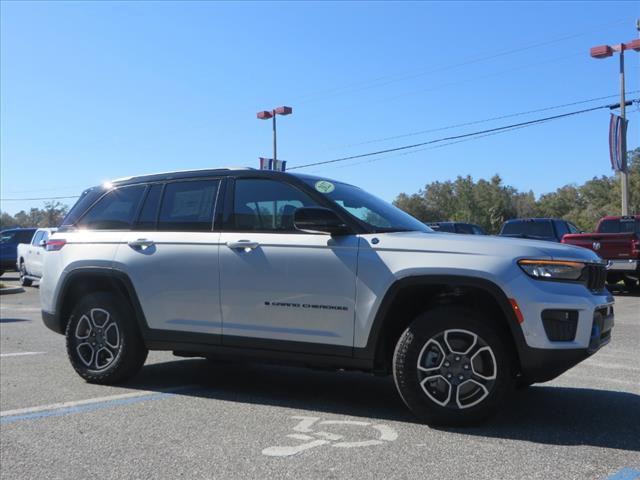 2022 Jeep Grand Cherokee 4xe Trailhawk 4x4