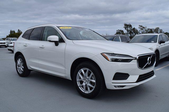 2021 Volvo XC60 T5 Momentum