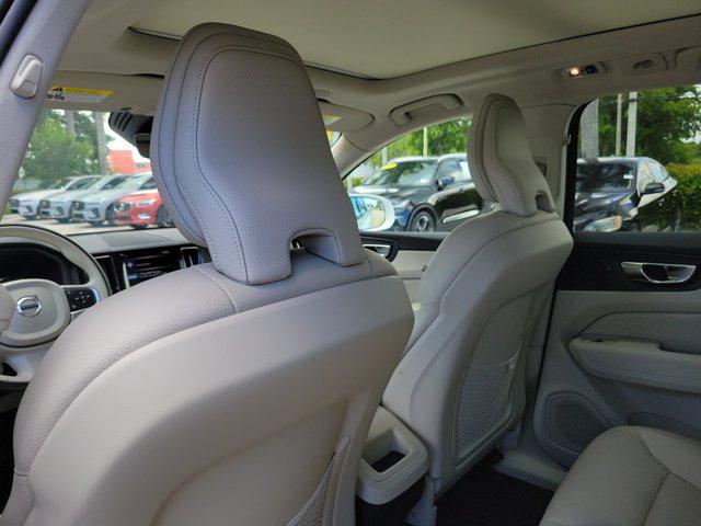 2021 Volvo XC60 T5 Momentum