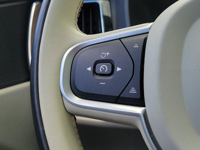 2021 Volvo XC60 T5 Momentum