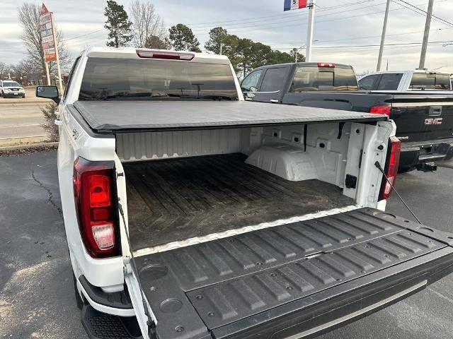 2022 GMC Sierra 1500 4WD Crew Cab Short Box Elevation with 3SB