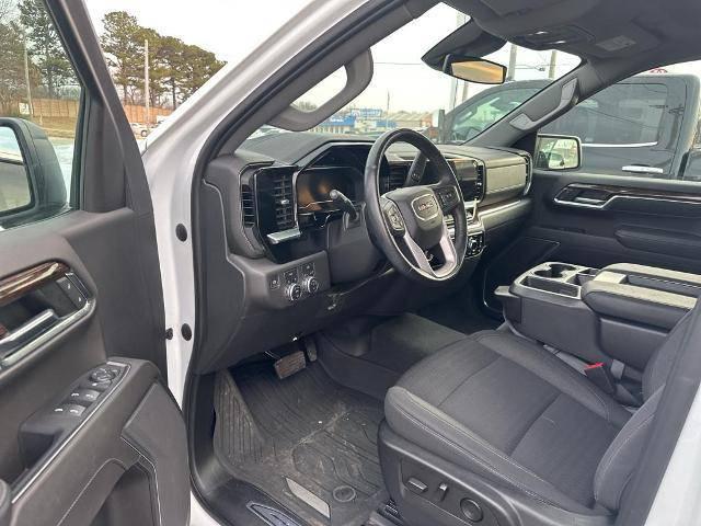2022 GMC Sierra 1500 4WD Crew Cab Short Box Elevation with 3SB