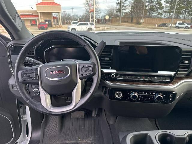 2022 GMC Sierra 1500 4WD Crew Cab Short Box Elevation with 3SB