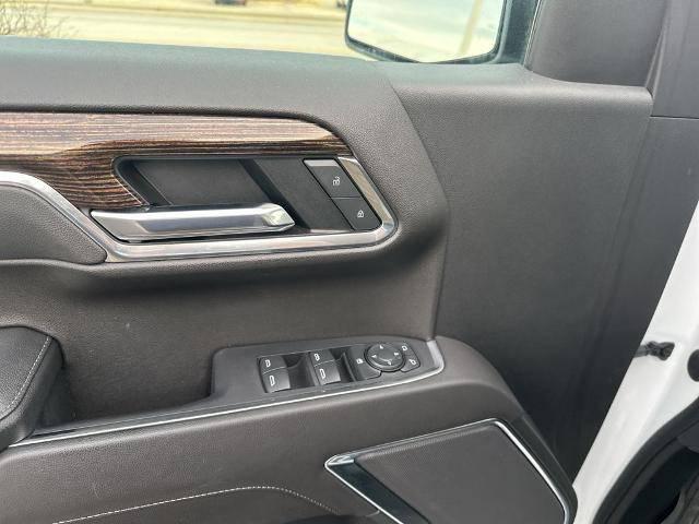 2022 GMC Sierra 1500 4WD Crew Cab Short Box Elevation with 3SB