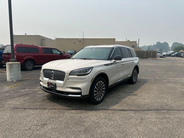 2023 Lincoln Aviator Standard for sale in Oconomowoc, WI