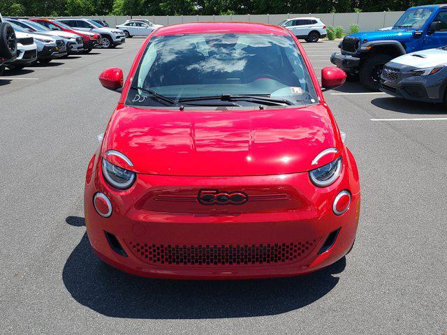 2024 Fiat FIAT 500e 500e INSPI(RED)