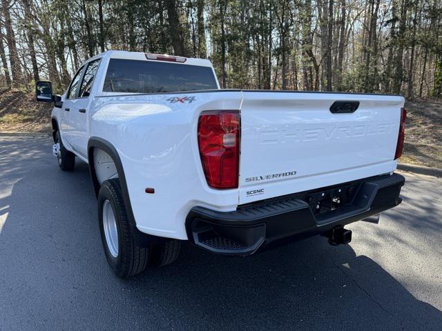 2024 Chevrolet Silverado 3500HD 4WD Crew Cab Long Bed Work Truck