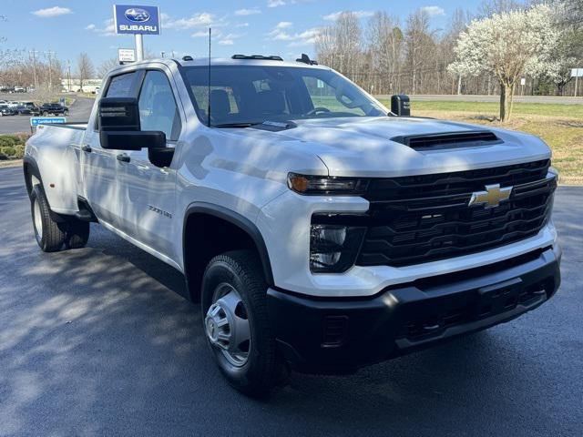 2024 Chevrolet Silverado 3500HD 4WD Crew Cab Long Bed Work Truck