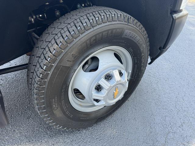 2024 Chevrolet Silverado 3500HD 4WD Crew Cab Long Bed Work Truck