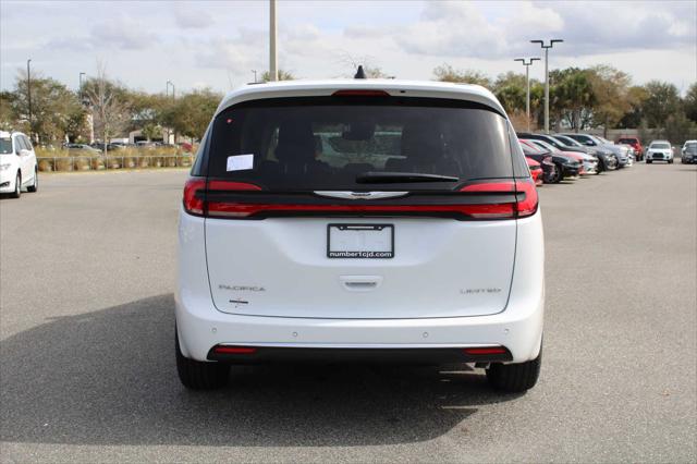 2024 Chrysler Pacifica PACIFICA LIMITED