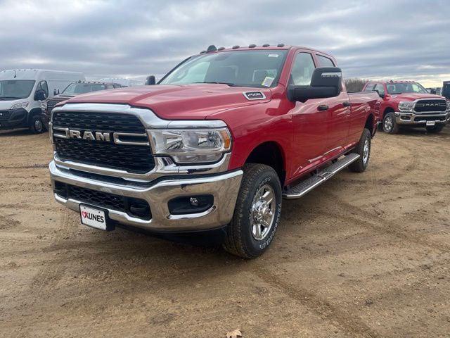 2024 RAM Ram 2500 RAM 2500 TRADESMAN CREW CAB 4X4 8 BOX