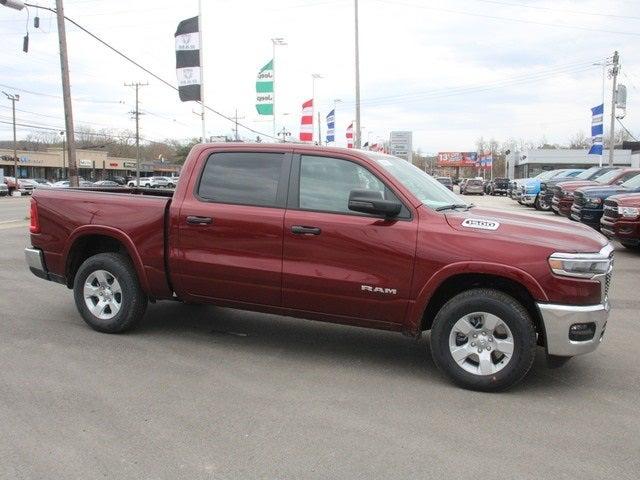 2025 RAM Ram 1500 RAM 1500 BIG HORN CREW CAB 4X4 57 BOX