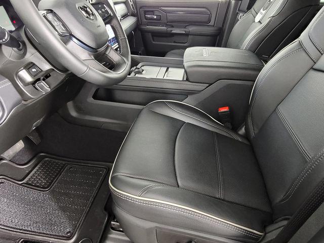 2024 RAM Ram 2500 RAM 2500 LIMITED MEGA CAB 4X4 64 BOX