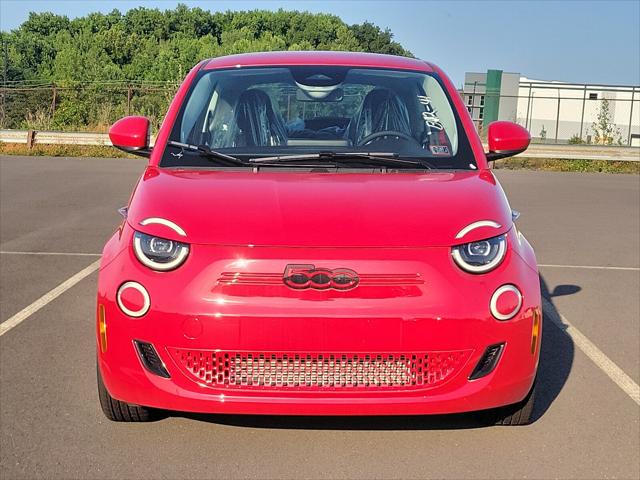 2024 Fiat FIAT 500e 500e INSPI(RED)