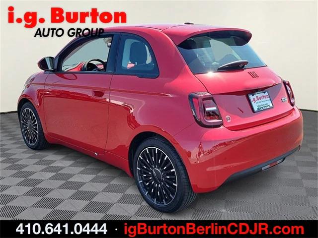 2024 Fiat FIAT 500e 500e INSPI(RED)