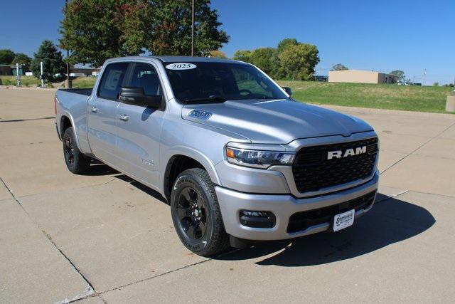 2025 RAM Ram 1500 RAM 1500 BIG HORN CREW CAB 4X4 64 BOX